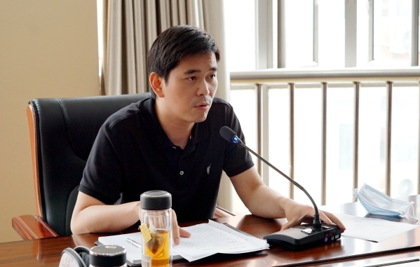 周军伟校长作主题发言