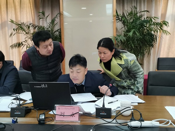 4 查看材料1.jpg 4 查看材料1.jpg